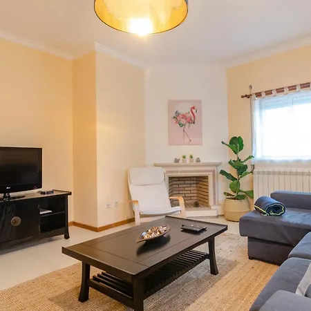 Apartament 3 Bedroom With P-garage By Silver Prop *