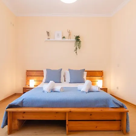 3 Bedroom With P-garage By Silver Prop Daire Nazaré